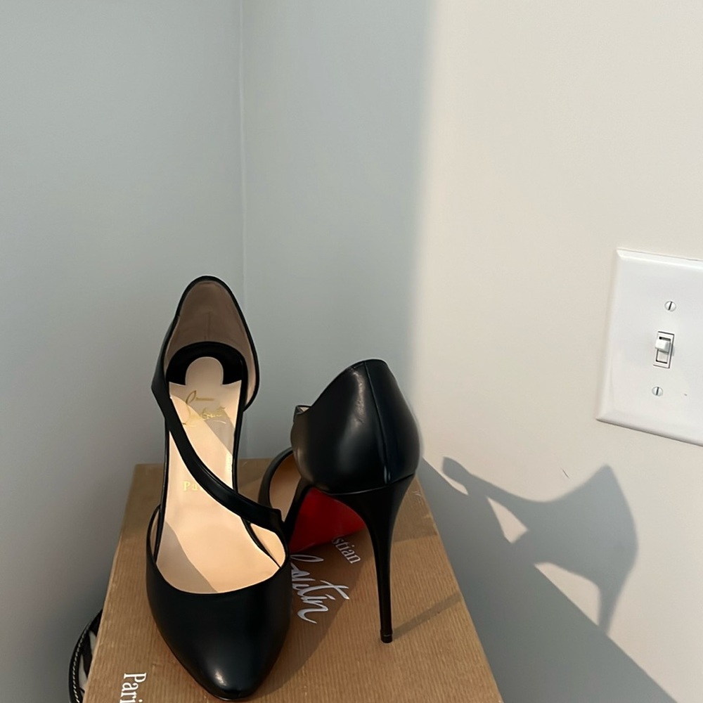 Christian Louboutin Catchy One 100 Napa Shiny Black - Brand New